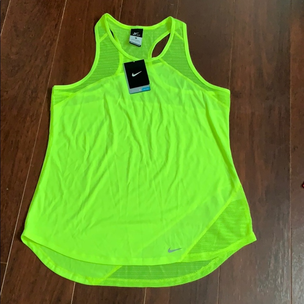 Nike Tank New w/tag